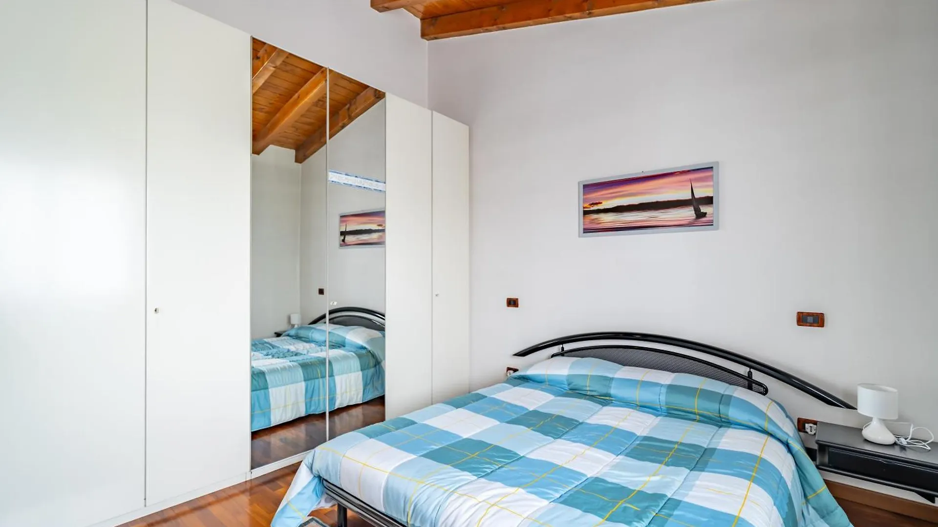 アパート Valtenesi Appartment - Residence Pool - By Host4U マネルバ・デル・ガルダ